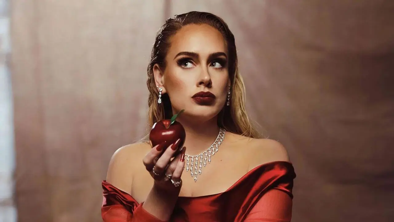 Lirik terjemahan dan arti makna lagu Water Under The Bridge karya dari Adele