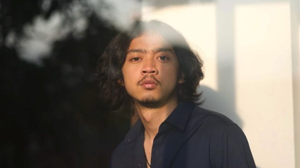 Lirik terjemahan dan arti makna lagu One Only dari Pamungkas