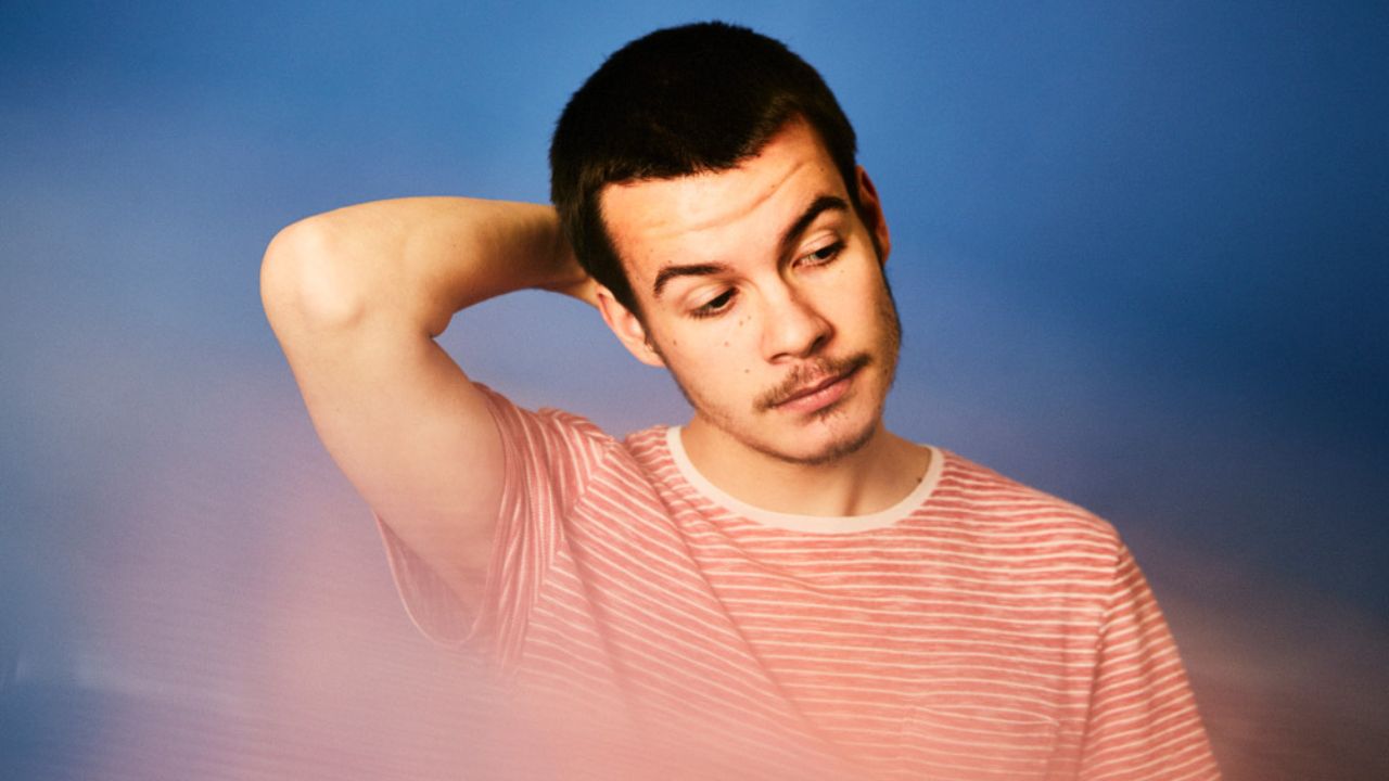 Lirik terjemahan dan arti makna lagu Television / So Far So Good dari Rex Orange County