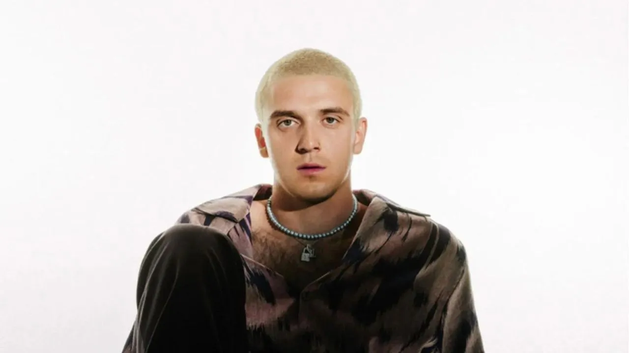 Lirik terjemahan dan arti makna lagu Love U Like That karya dari Lauv