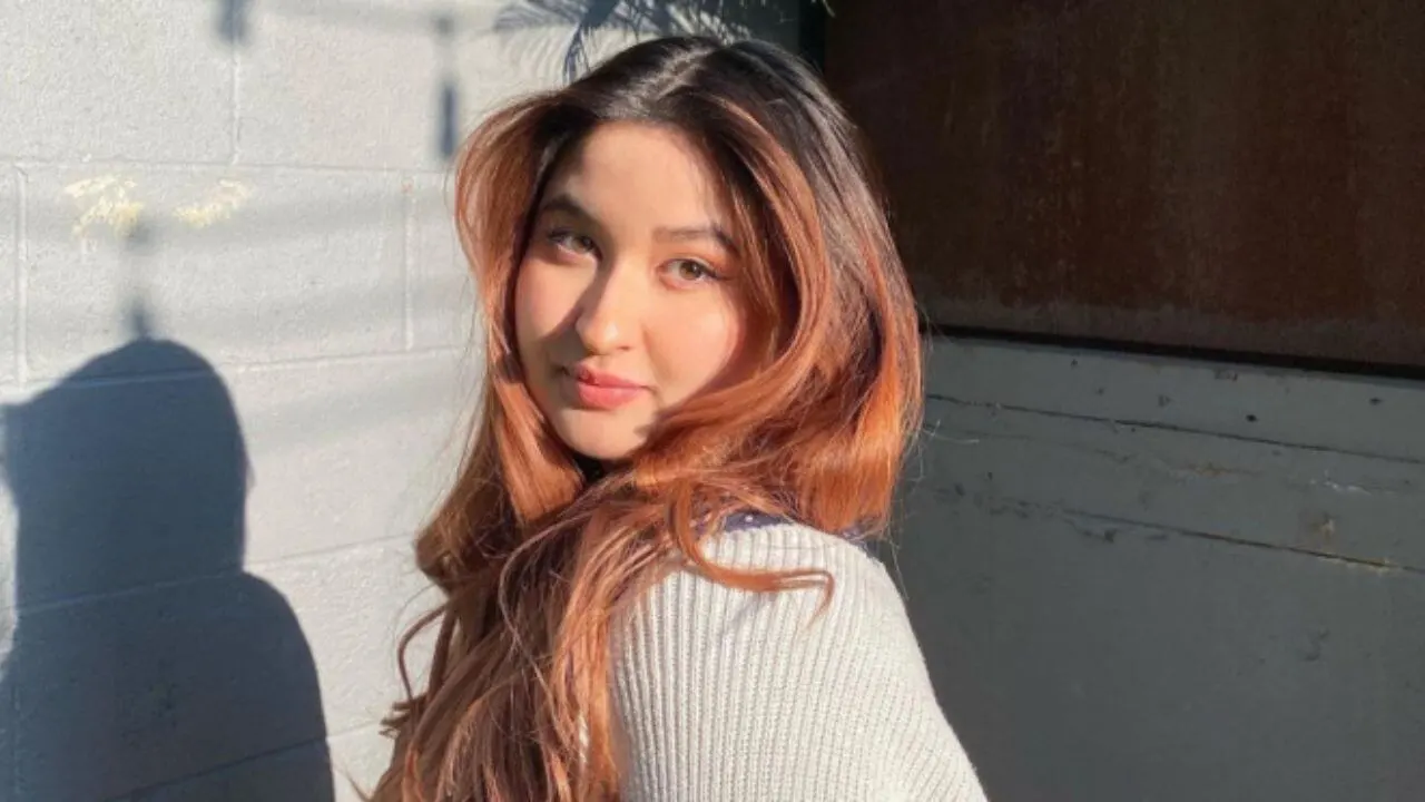 Lirik terjemahan dan arti makna lagu Invited karya dari Stephanie Poetri