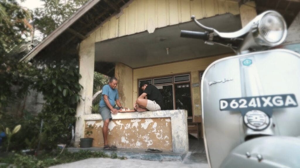 Lirik dan arti makna lagu Di Tepian Rindu dari Davi Siumbing