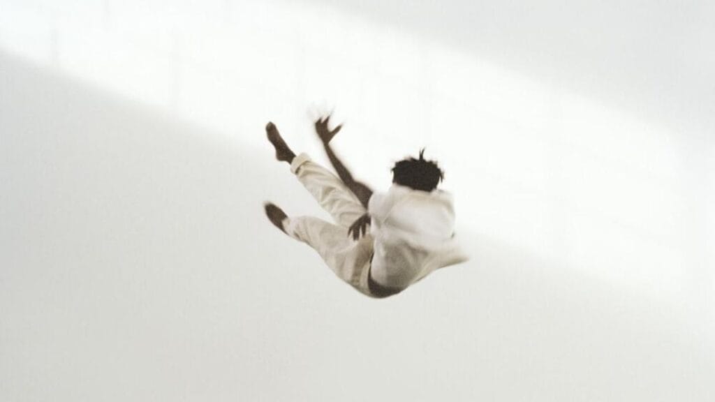 Lirik terjemahan dan arti makna lagu Streetcar dari Daniel Caesar