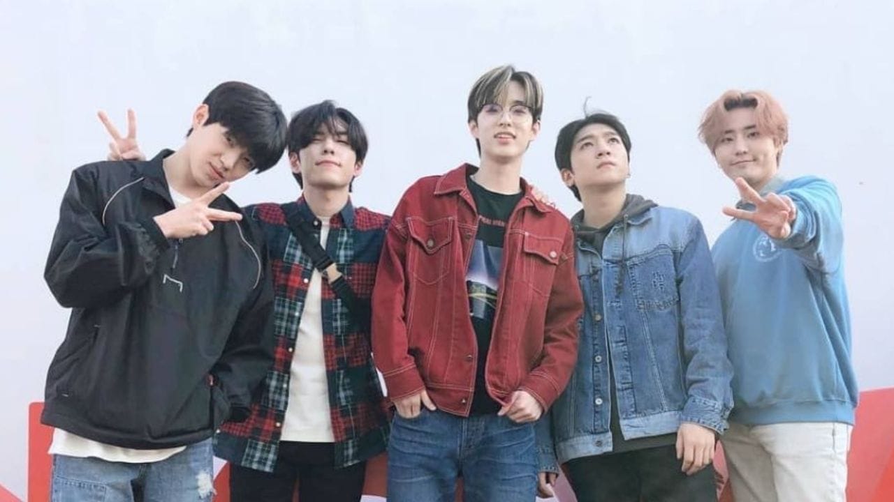 Lirik terjemahan dan arti makna lagu Lean On Me dari DAY6
