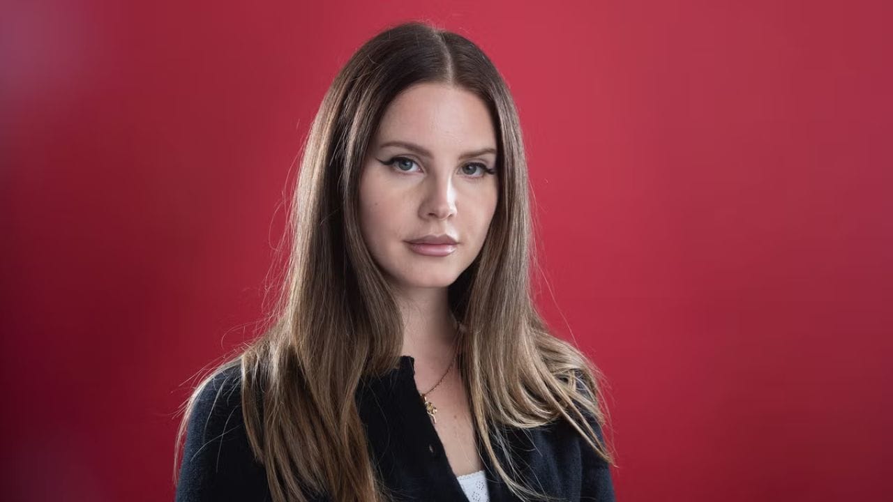 Lirik terjemahan dan arti makna lagu Cinnamon Girl dari Lana Del Rey