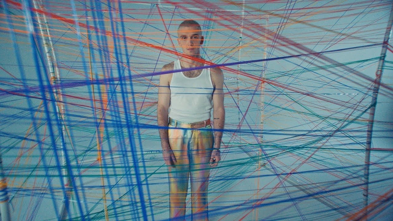 Lirik terjemahan dan arti makna lagu Sims dari Lauv