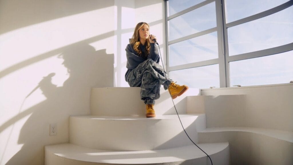 Lirik terjemahan dan arti makna lagu Enough of Me dari Rachel Grae