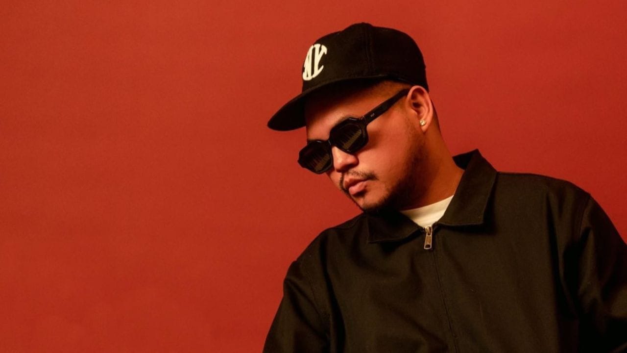 Lirik terjemahan dan arti makna lagu Still dari Jeff Bernat