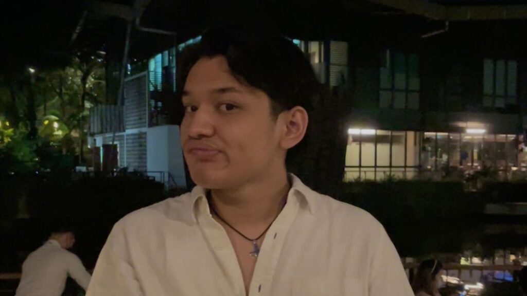 Lirik terjemahan dan arti makna lagu night shift dari Skyline