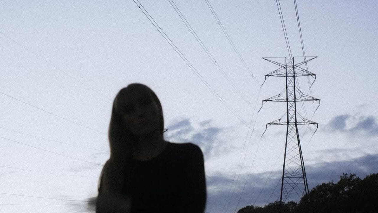 Lirik terjemahan dan arti makna lagu Me Again dari Sasha Alex Sloan