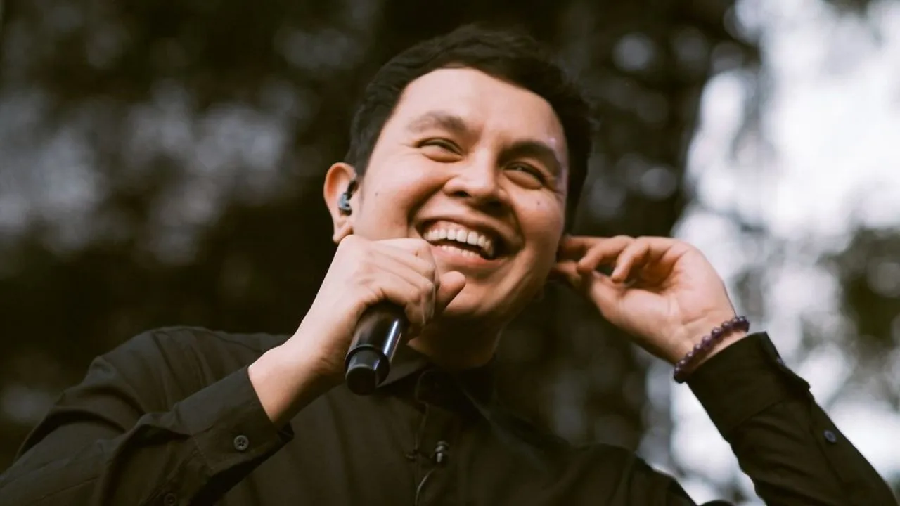 Lirik dan makna lagu Interaksi dari Tulus