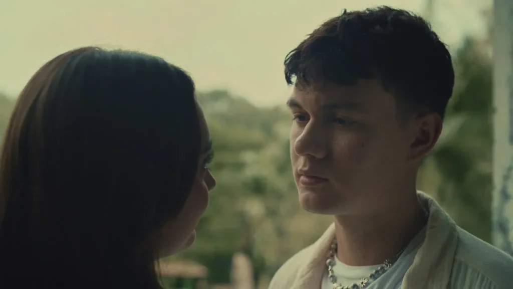 Lirik dan makna lagu Mundur Perlahan dari Nyoman Paul