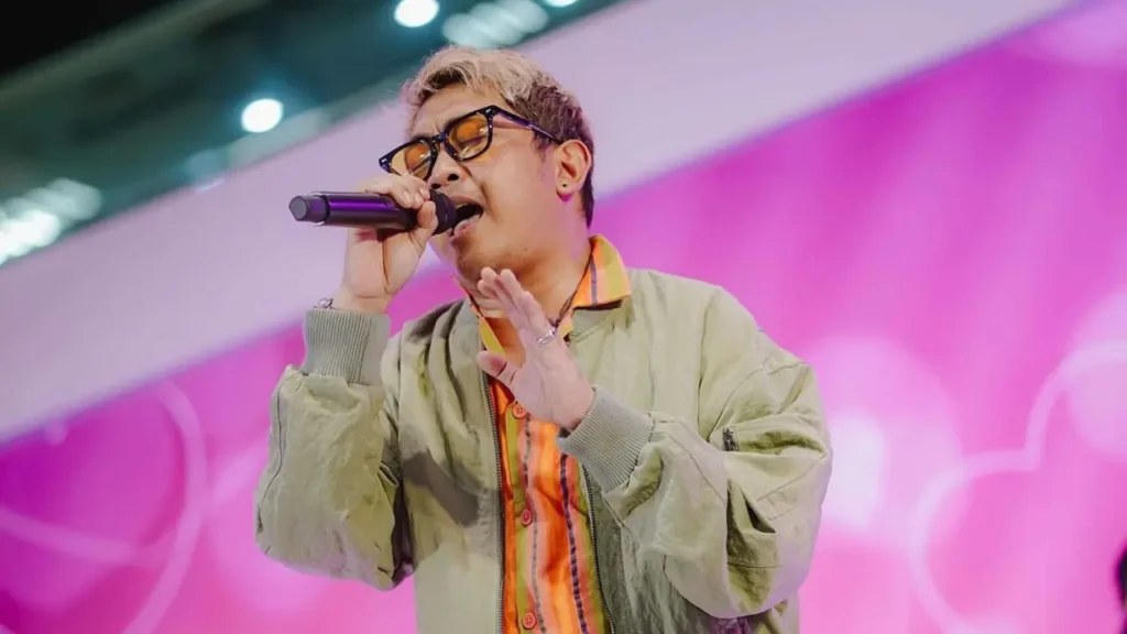 Lirik dan makna lagu Aku Yang Jatuh Cinta dari Dudy Oris