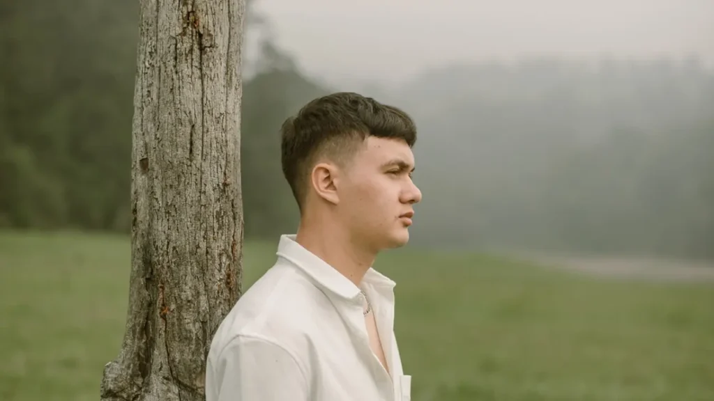 Lirik dan makna lagu Bernafaslah Sejenak dari Nyoman Paul