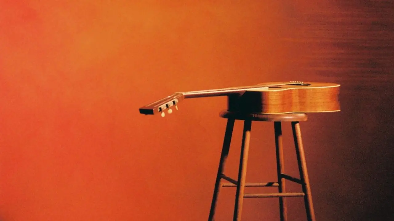 Lirik terjemahan dan arti makna lagu Heart of Gold dari Shawn Mendes