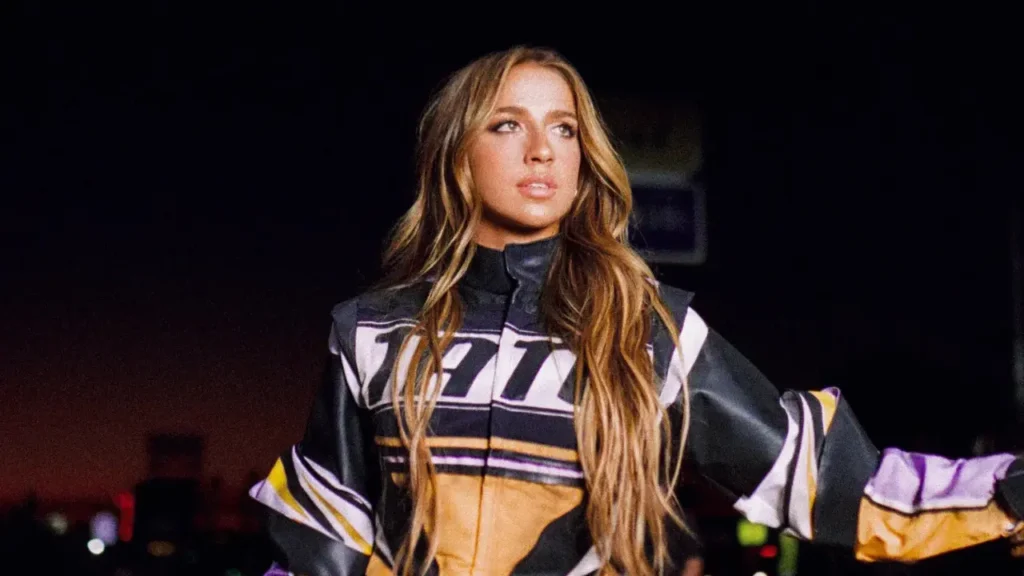 Lirik terjemahan dan arti makna lagu 2 hands dari Tate McRae