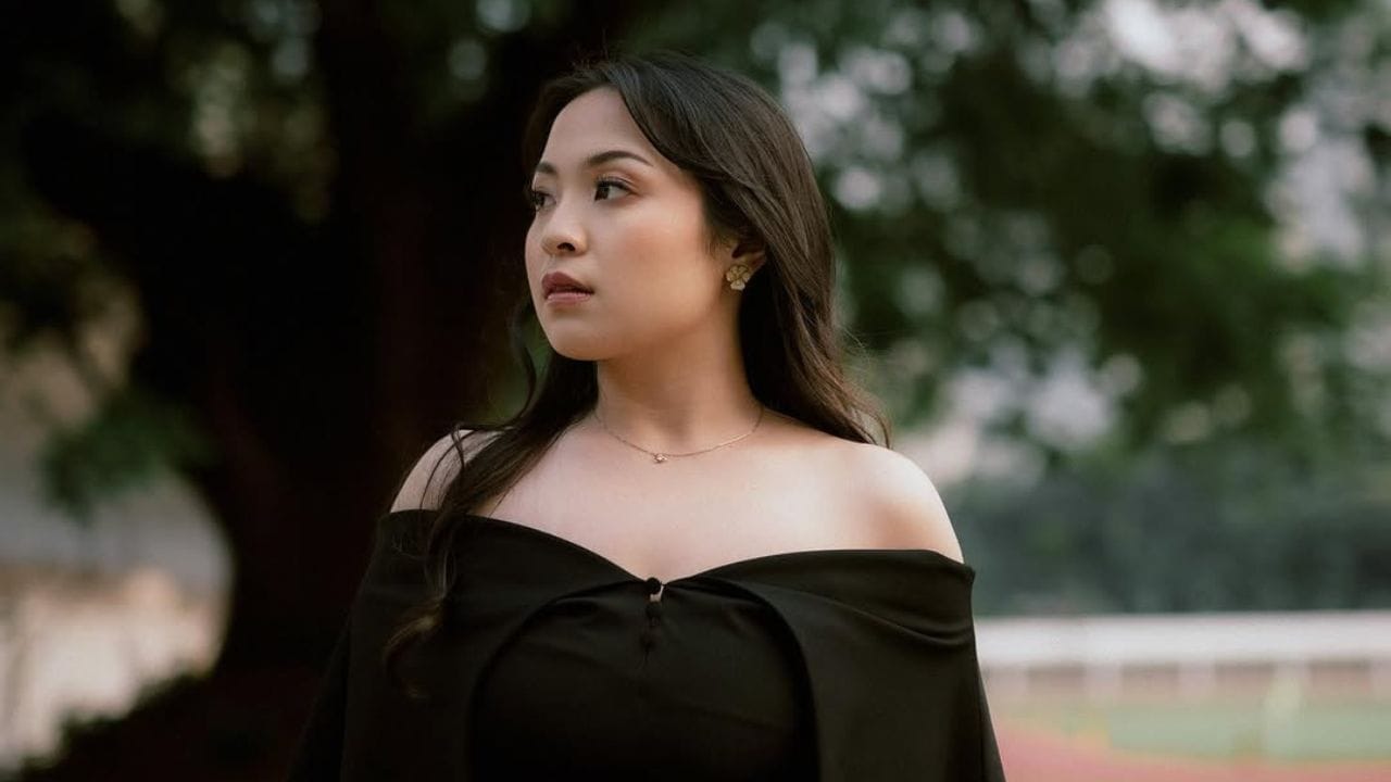 Lirik dan arti makna lagu Ambang Pintu dari Bernadya