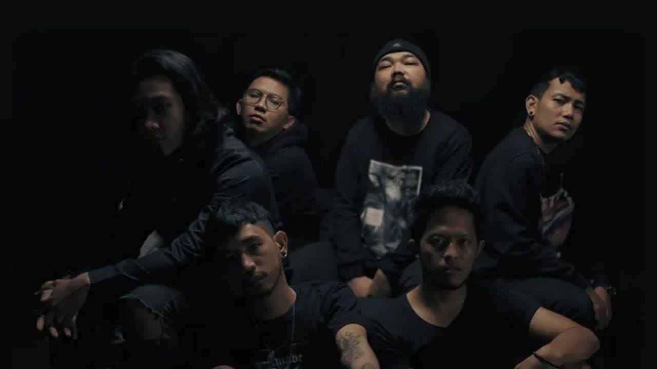 Lirik dan arti makna lagu Kala Luka Berpesta dari for Revenge ft. Wira Negara