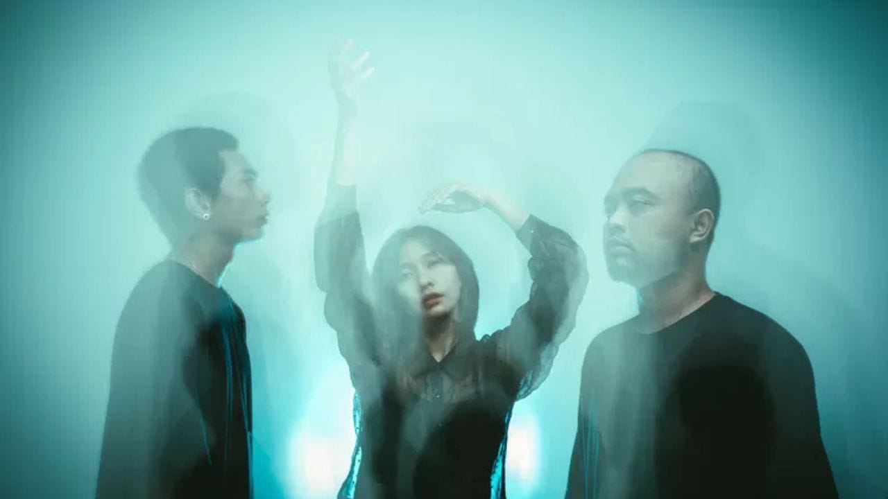 Lirik dan makna lagu Mangu dari Fourtwnty ft. Charita Utami