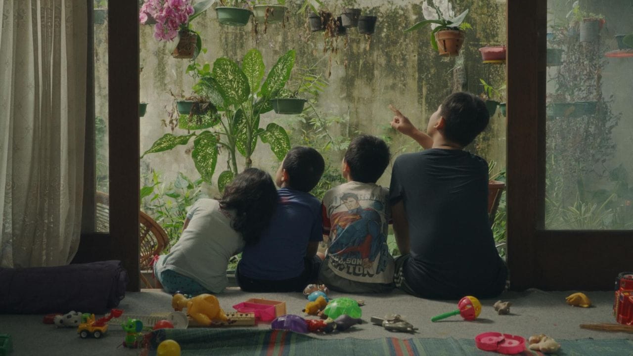 Lirik dan makna lagu Mesra-mesraannya kecil-kecilan dulu dari Sal Priadi