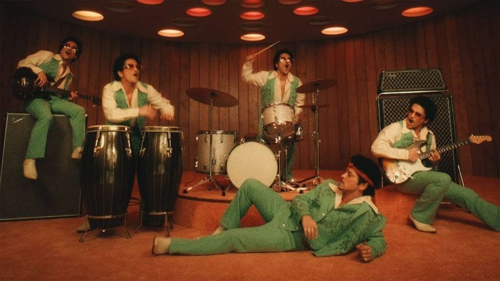 Lirik terjemahan dan arti makna lagu I Just Might dari Bruno Mars