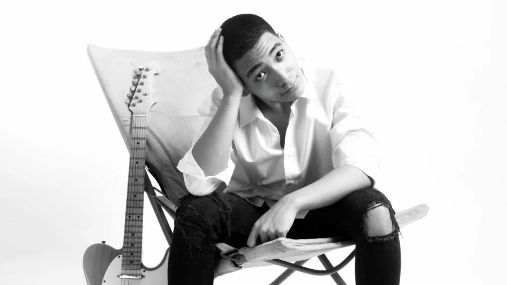 Lirik terjemahan dan arti makna lagu That Somebody dari Rafi Sudirman