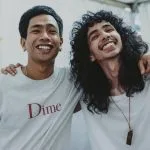 Lirik dan arti makna lagu Sesi Potret dari eńau & Ari Lesmana