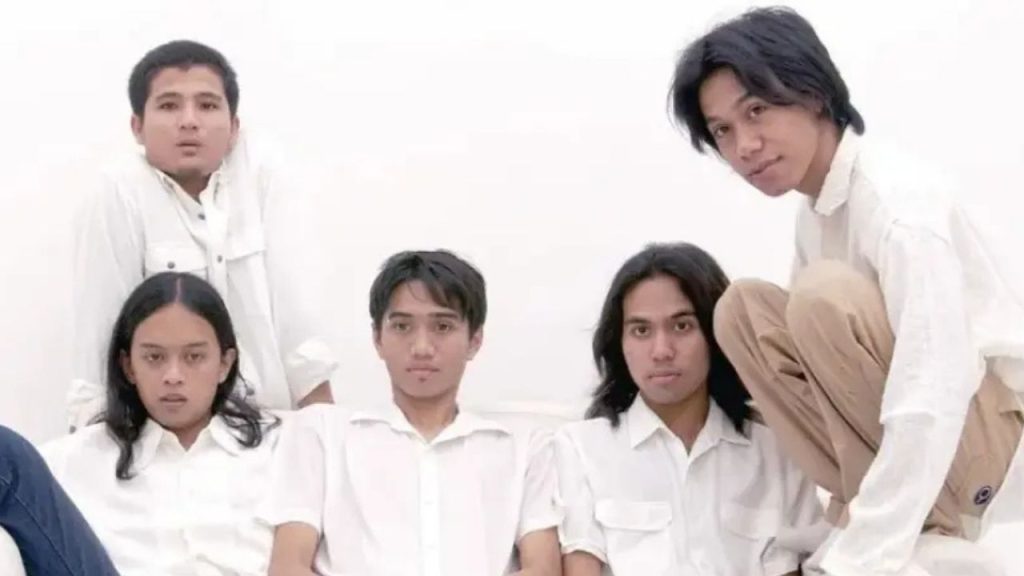 Lirik dan arti makna lagu Lihat Dengar Rasakan dari Sheila On 7